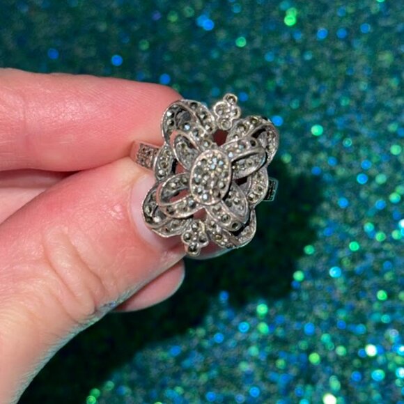 VTG 925 Sterling Silver Marcasite Art Deco Bow Ribbon Ring Approximate Size 8 - Picture 16 of 16